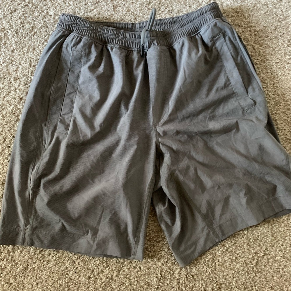 Lululemon Gray lined shorts
